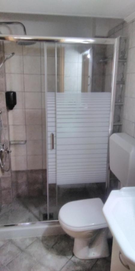 칼라브리타 Polytimi House 빌라 외부 사진